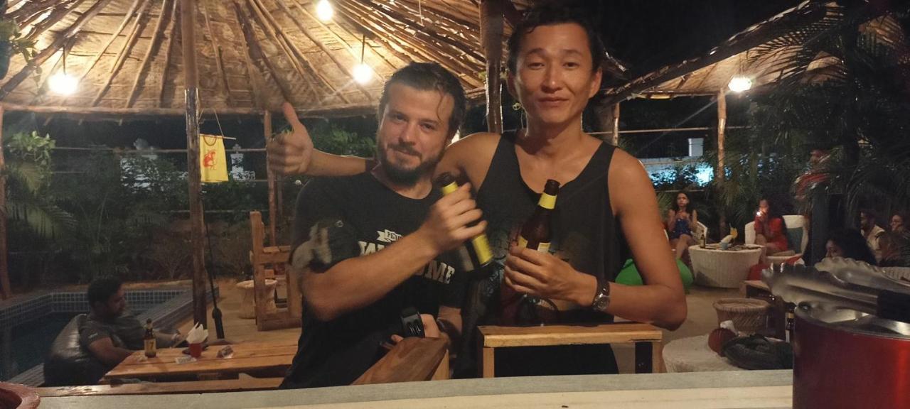 Red Monkeys Hostel アランボル エクステリア 写真